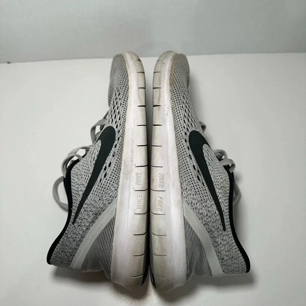 Nike Free RN Shoe Gray